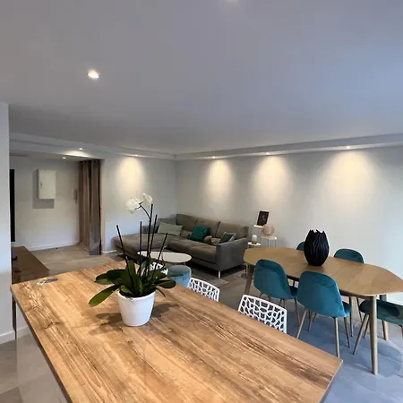 公寓 - 4 People - Parking - Swimming Pool 昂蒂布